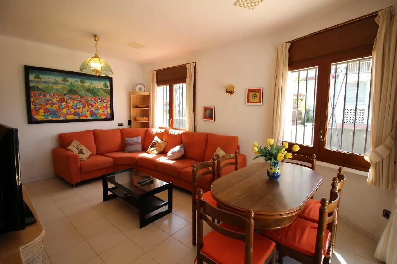 Villa Apart-Rent Casa Con Piscina Sant Maurici 0191 Ampuriabrava